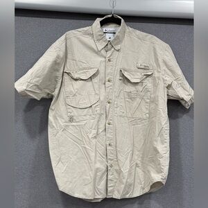 Columbia Beige Short Sleeve Men’s Shirt Size Small